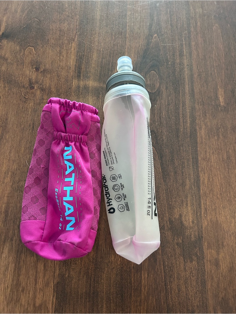 Nathan Hydration Handheld Bottle - Pink